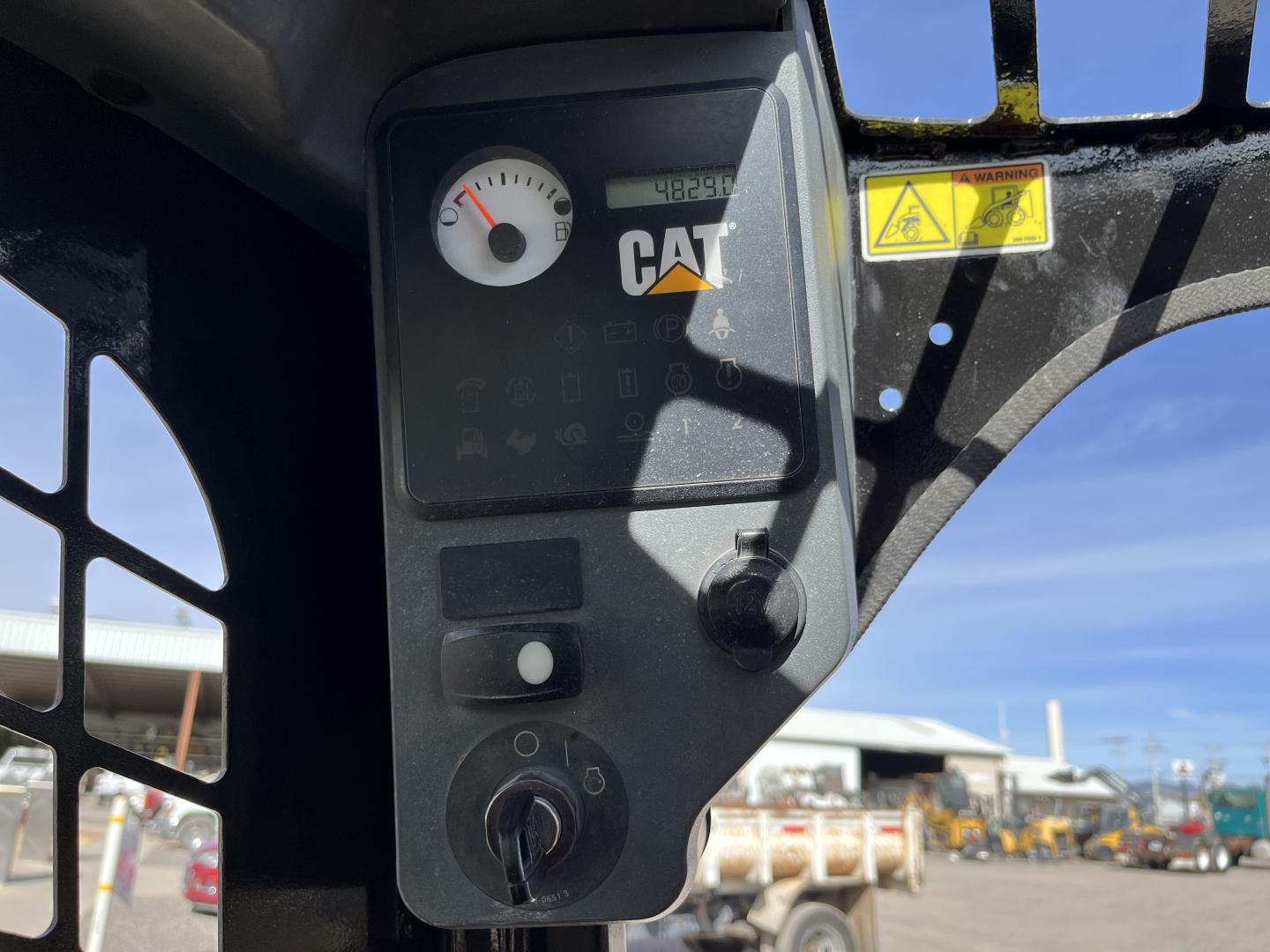 ./imagenes/INVOICE/2019/15039/MINICARGADOR CATERPILLAR 262C (30).JPG